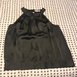 Women sleeveless top